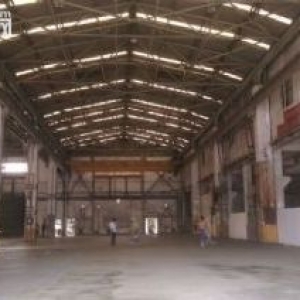 南屏大桥旁1000~3000平方高13米厂房出租，适合汽修，