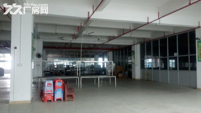 直租联港1&minus;2楼4480平方厂房（高六米）