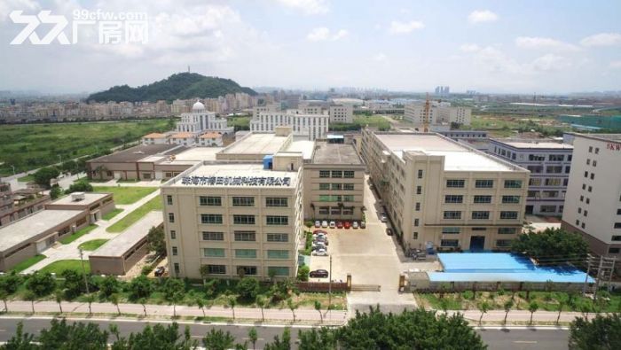 企业闲置楼层 面积3600m² 4楼出租 黄金地段 租金便宜